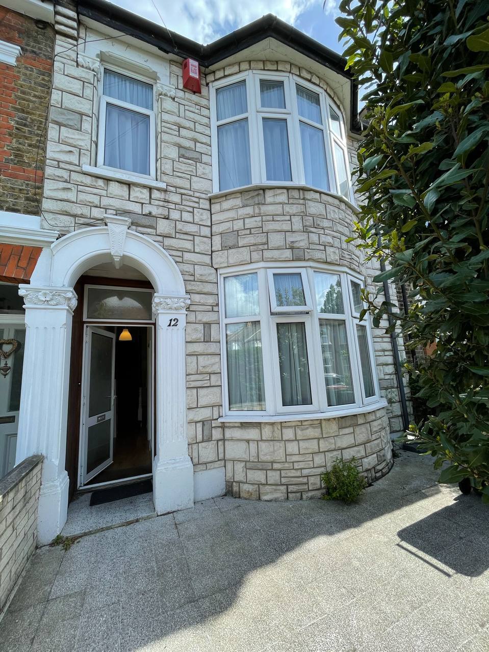 🏠Double room 📮 E13 0QD 📌Upton Park 📍Lawrence Road